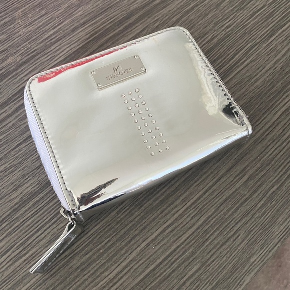 Swarovski silver tone wallet with Swarovski crystals - Picture 1 of 5